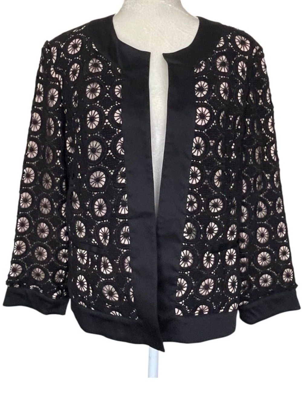 Chico's Black Lace Overlay Open Front Jacket with  Beige Underlay Size 1 (8)